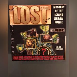 ❄️LOST 1,000 Piece Mystery Puzzle All Pieces Intact